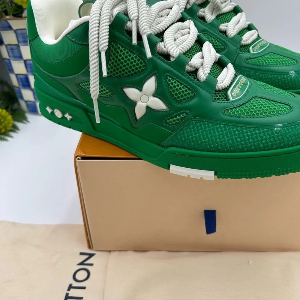 Men’s Louis Vuitton green skate sneakers size 10 fits 12 US made in Italy